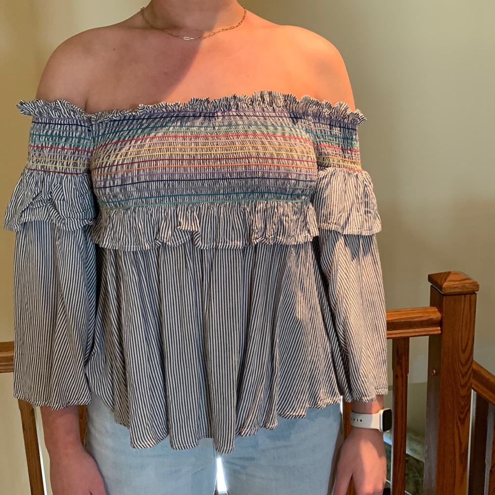 Vintage Havana Large off the shoulder blouse